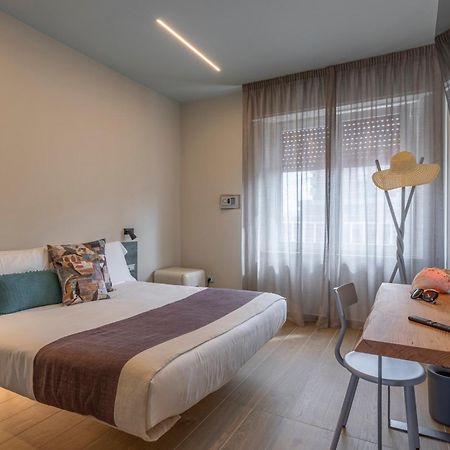 Luci Sul Mare -Boutique Rooms Follonica Bagian luar foto