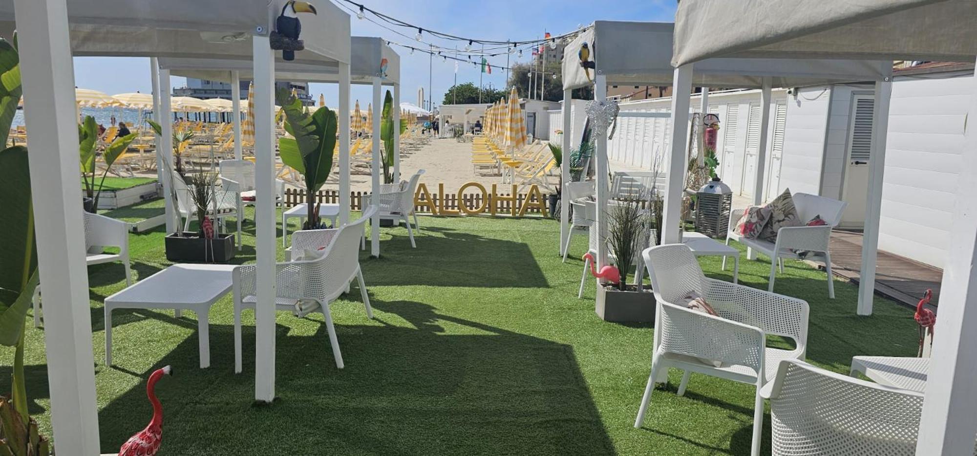Luci Sul Mare -Boutique Rooms Follonica Bagian luar foto